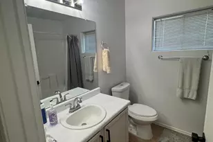 2739 E Beverly Ln, Phoenix, AZ 85032 - Photo 11