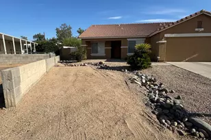 2739 E Beverly Ln, Phoenix, AZ 85032 - Photo 25