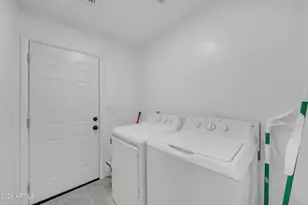 2412 E Dolphin Ave, Mesa, AZ 85204 - Photo 17