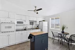10582 W Oakmont Dr, Sun City, AZ 85351 - Photo 5