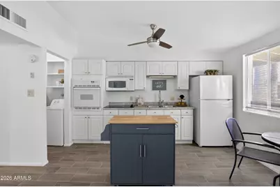 10582 W Oakmont Drive, Sun City, AZ 85351 - Photo 9