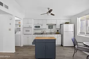 10582 W Oakmont Dr, Sun City, AZ 85351 - Photo 9