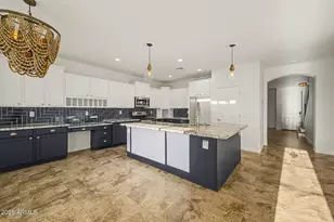 22416 N 78th Dr, Peoria, AZ 85383 - Photo 11