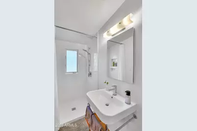 1911 E Montebello Avenue, Phoenix, AZ 85016 - Photo 13