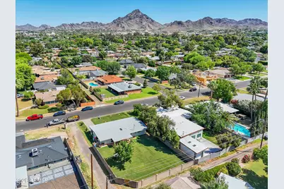 1911 E Montebello Avenue, Phoenix, AZ 85016 - Photo 23