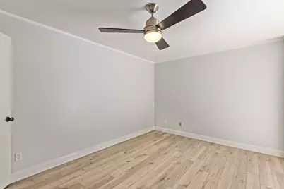 4727 E Lafayette Boulevard #314, Phoenix, AZ 85018 - Photo 11