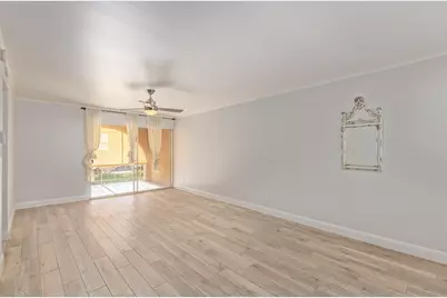 4727 E Lafayette Boulevard #314, Phoenix, AZ 85018 - Photo 3