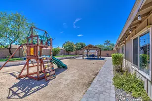 319 N Valencia Dr, Chandler, AZ 85226 - Photo 45