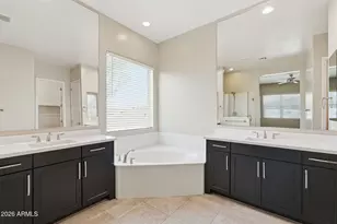 3930 E Chestnut Ln, Gilbert, AZ 85298 - Photo 33