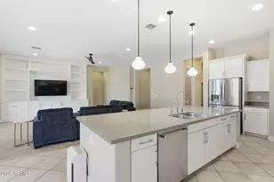 3930 E Chestnut Ln, Gilbert, AZ 85298 - Photo 15