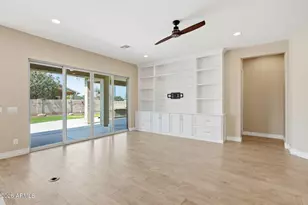 3930 E Chestnut Ln, Gilbert, AZ 85298 - Photo 7