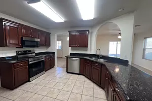 1321 E Morrow Dr, Phoenix, AZ 85024 - Photo 13