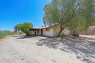 535 S Los Altos Dr, Wickenburg, AZ 85390 - Photo 1