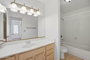 246 E Vaughn Ave, Gilbert, AZ 85234 - Photo 15