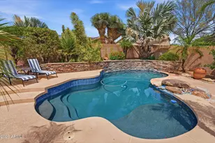 4332 E Melinda Ln, Phoenix, AZ 85050 - Photo 7