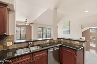 20660 N 40th St, Phoenix, AZ 85050 - Photo 9