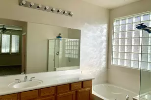 22946 W Desert Bloom St, Buckeye, AZ 85326 - Photo 31