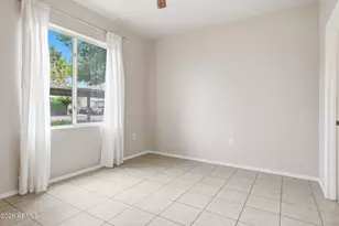 2929 W Yorkshire Dr, Phoenix, AZ 85027 - Photo 9