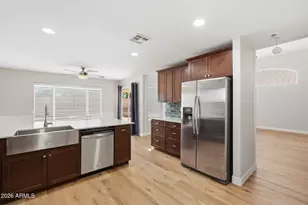 71 N Birch St, Gilbert, AZ 85233 - Photo 11