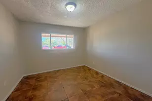 2335 E Beverly Ln, Phoenix, AZ 85022 - Photo 5