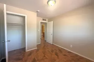 2335 E Beverly Ln, Phoenix, AZ 85022 - Photo 9