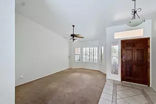 3136 W Taro Ln, Phoenix, AZ 85027 - Photo 17