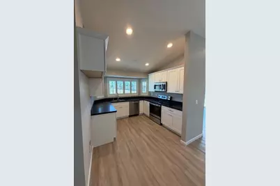 8587 N 107th Lane, Peoria, AZ 85345 - Photo 9