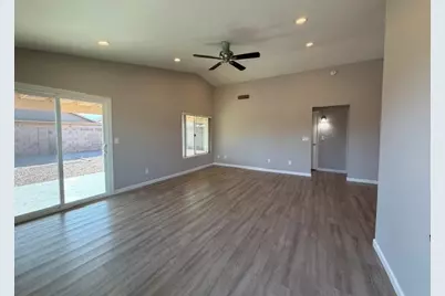 8587 N 107th Lane, Peoria, AZ 85345 - Photo 5
