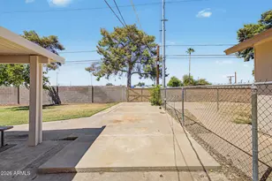 3234 W Corrine Dr, Phoenix, AZ 85029 - Photo 33