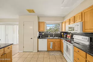 12315 W Ginger Dr, Sun City West, AZ 85375 - Photo 17