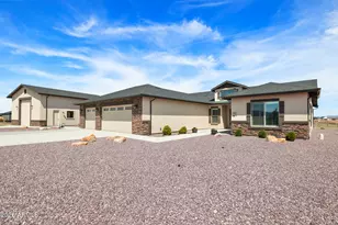 6678 E Angelina Trail, Prescott Valley, AZ 86314 - Photo 7