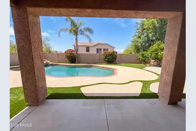 2113 W Eagle Feather Road, Phoenix, AZ 85085 - Photo 7