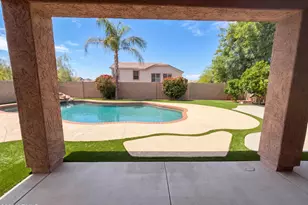 2113 W Eagle Feather Rd, Phoenix, AZ 85085 - Photo 7