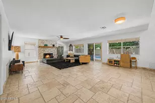 7826 W Kerry Ln, Glendale, AZ 85308 - Photo 11
