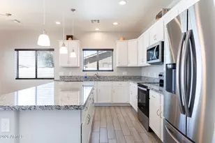 10683 W Buena Vista Dr, Arizona City, AZ 85123 - Photo 9