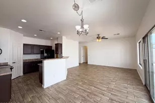 606 W Beautiful Ln, Phoenix, AZ 85041 - Photo 7