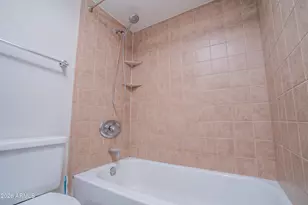 3535 W Tierra Buena Ln, Phoenix, AZ 85053 - Photo 17