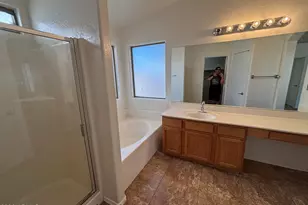 11376 W Locust Ln, Avondale, AZ 85323 - Photo 9