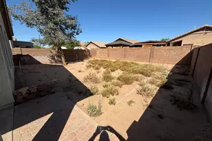 11376 W Locust Ln, Avondale, AZ 85323 - Photo 17