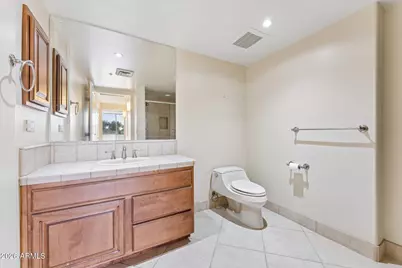 15802 N 71st Street #211, Scottsdale, AZ 85254 - Photo 17