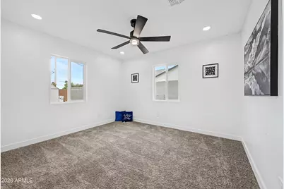 4216 N 31st Drive, Phoenix, AZ 85017 - Photo 11