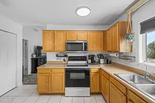 836 S Royal Palm Rd, Apache Junction, AZ 85119 - Photo 17