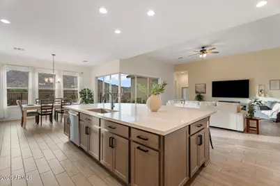 20264 W San Juan Avenue, Litchfield Park, AZ 85340 - Photo 15