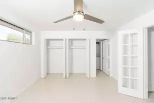 334 W Medlock Dr, Phoenix, AZ 85013 - Photo 11