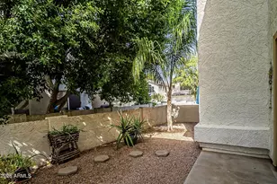 528 S Sunrise Dr, Gilbert, AZ 85233 - Photo 27