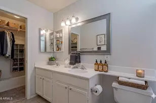 528 S Sunrise Dr, Gilbert, AZ 85233 - Photo 13