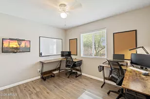 560 W Emerald Ave, Mesa, AZ 85210 - Photo 13
