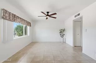 2201 E Gretta Pl, Phoenix, AZ 85022 - Photo 13