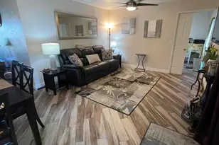 9110 W Long Hills Dr, Sun City, AZ 85351 - Photo 7