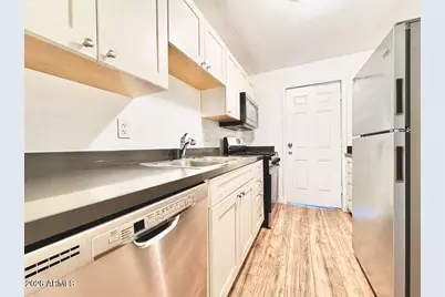 10839 N 15th Avenue N, Phoenix, AZ 85029 - Photo 5